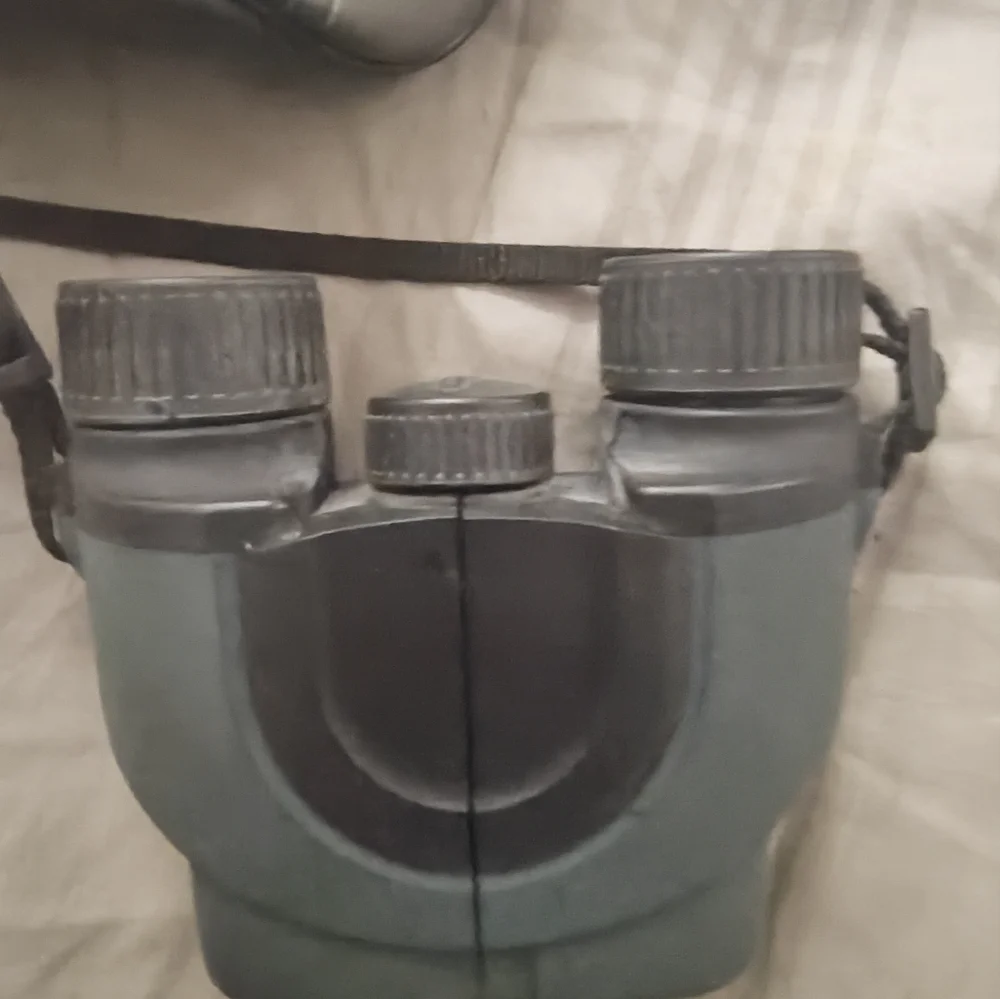 Green and Black Outdoor Binoculars with Adjustable Knobs